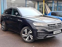 Deep black pearl Used 2019 VW Touareg R-line SUV | £29,989 (Fair price)