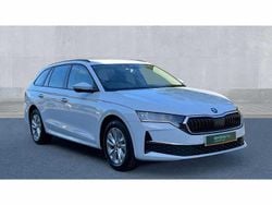 White New 2025 Skoda Octavia SE Technology Estate | £24,490 (Good price)