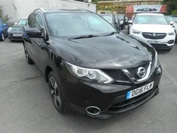 Black Used 2016 Nissan Qashqai N-Connecta SUV | £7,495 (Fair price)