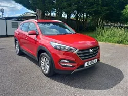 Red Used 2016 Hyundai Tucson SE SUV | £5,995 (A bit pricey)