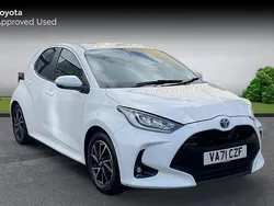 White Used 2022 Toyota Yaris Hybrid Design Hatchback | £16,245 (Super price)