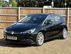 Black Used 2016 Vauxhall Astra Design Edition Hatchback | £5,600 (Fair price)