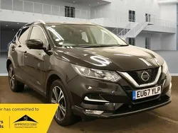 Black Used 2017 Nissan Qashqai N-Connecta SUV | £8,795 (Fair price)