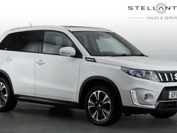 White Used 2019 Suzuki Vitara SZ5 SUV | £11,170 (Fair price)