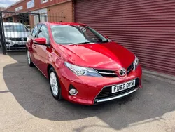 Red Used 2012 Toyota Auris Hatchback | £6,289 (Expensive)