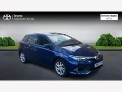 Blue Used 2017 Toyota Auris Hatchback | £8,535 (Fair price)