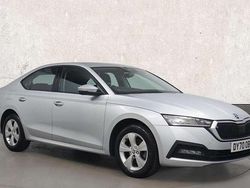 Brilliant silver metallic Used 2020 Skoda Octavia SE First Edition Hatchback | £12,217 (Fair price)