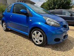 Blue Used 2009 Toyota Aygo Hatchback | £1,695 (Fair price)