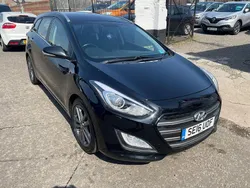 Black Used 2016 Hyundai i30 Premium Estate | £6,495 (Good price)