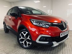Red black Used 2019 Renault Captur GT-Line SUV | £10,250 (Fair price)