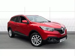 Red Used 2017 Renault Kadjar Dynamique SUV | £7,750 (Fair price)