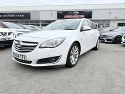 White Used 2014 Vauxhall Insignia Elite Estate | £3,950 (Fair price)
