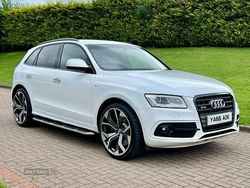 White Used 2016 Audi SQ5 Design SUV | £15,195 (Fair price)