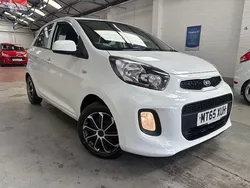 White Used 2015 Kia Picanto 2 Hatchback | £4,490 (Fair price)