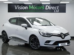 White Used 2017 Renault Clio IV Dynamique Hatchback | £4,740 (Fair price)