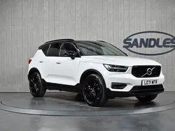 White Used 2022 Volvo XC40 R-Design Pro SUV | £26,499 (Fair price)