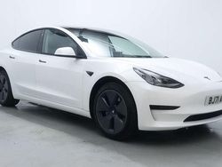 White Used 2021 Tesla Model 3 Standard Range Sedan | £17,000 (Fair price)