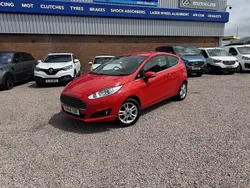 Red Used 2014 Ford Fiesta Zetec Hatchback | £4,725 (Fair price)