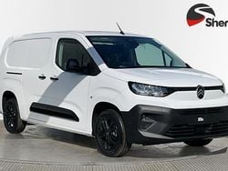Icy white New 2025 Citroën Berlingo MPV | £20,995 (Good price)