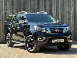 Black Used 2020 Nissan Navara Tekna Pickup | £15,990 (Expensive)