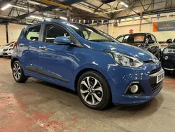 Blue Used 2016 Hyundai i10 Premium SE Hatchback | £7,500 (Good price)