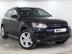 Black Used 2011 VW Touareg SE SUV | £7,775 (Fair price)