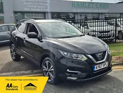Black Used 2017 Nissan Qashqai N-Connecta SUV | £9,500 (Fair price)