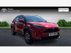 Red Used 2022 Toyota Yaris Hybrid Design SUV | £20,303 (Fair price)