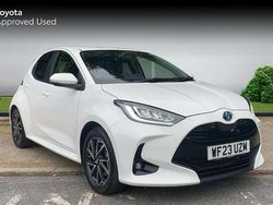 White Used 2023 Toyota Yaris Hybrid Design Hatchback | £18,190 (Super price)