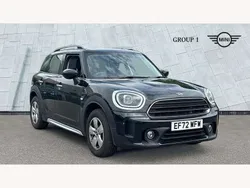 Black Used 2022 Mini Cooper Countryman Classic SUV | £22,895 (Fair price)