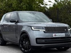 Used 2022 Land Rover Range Rover SE SUV | £74,995 (Fair price)