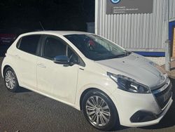 White Used 2019 Peugeot 208 Signature Sky Hatchback | £6,495 (Expensive)