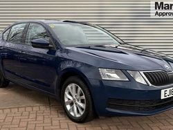 Blue Used 2018 Skoda Octavia Hatchback | £8,790 (Good price)