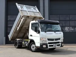 White Used 2022 Mitsubishi Canter Cabriolet | £21,950