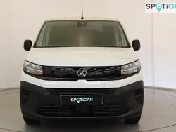 White New 2024 Vauxhall Combo S MPV | £15,499 (Super price)
