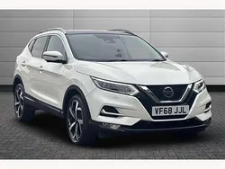 White Used 2019 Nissan Qashqai Tekna SUV | £11,490 (Fair price)