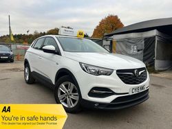 White Used 2019 Vauxhall Grandland X S SUV | £6,990 (Super price)