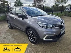 Grey Used 2017 Renault Captur Dynamique SUV | £7,113 (Fair price)