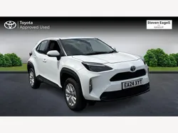 White Used 2024 Toyota Yaris Hybrid Hatchback | £21,950 (A bit pricey)
