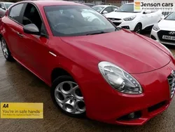 Red Used 2015 Alfa Romeo Giulietta Sprint Hatchback | £9,690 (Fair price)