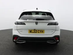 White Used 2022 Peugeot 308 GT Estate | £19,999 (Fair price)