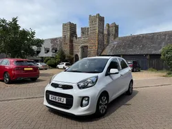 White Used 2016 Kia Picanto 2 Hatchback | £4,195 (Fair price)