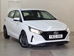 White Used 2022 Hyundai i20 SE Hatchback | £15,298 (Fair price)