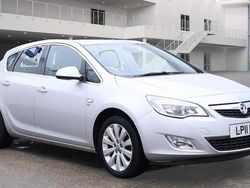 Silver Used 2011 Vauxhall Astra Elite Hatchback | £2,500 (Good price)