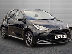 Eclipse black Used 2022 Toyota Yaris Hybrid Design Hatchback | £18,495 (Fair price)