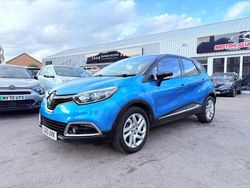 Blue Used 2015 Renault Captur Dynamique SUV | £7,675 (Fair price)