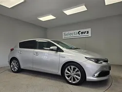 Silver Used 2016 Toyota Auris Hatchback | £12,495 (Fair price)