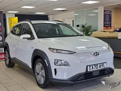 White Used 2021 Hyundai Kona SE SUV | £13,350 (Fair price)