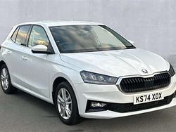 Moon white metallic Used 2024 Skoda Fabia SE L Hatchback | £17,250 (Fair price)