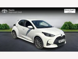 White Used 2023 Toyota Yaris Hybrid Hatchback | £17,269 (Good price)